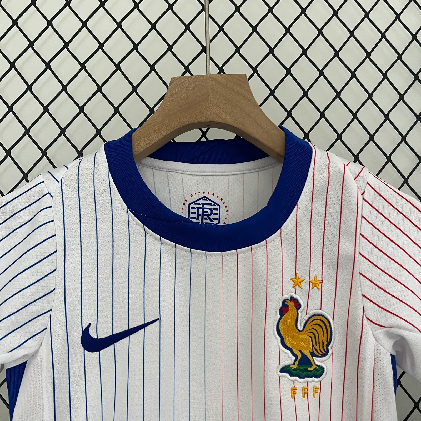 2024 kids France 2024 away size: 16-28 — 2/2