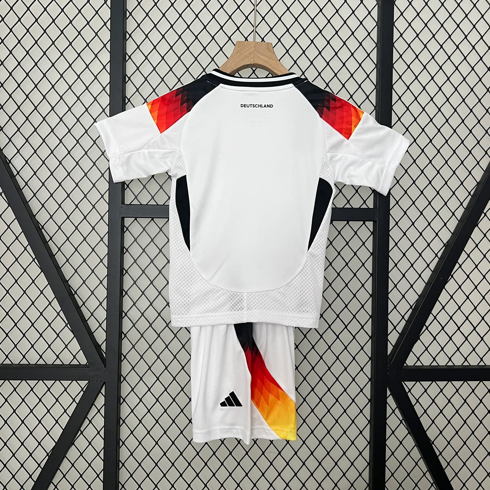 2024 kids germany home size: 16-28 — 2/2
