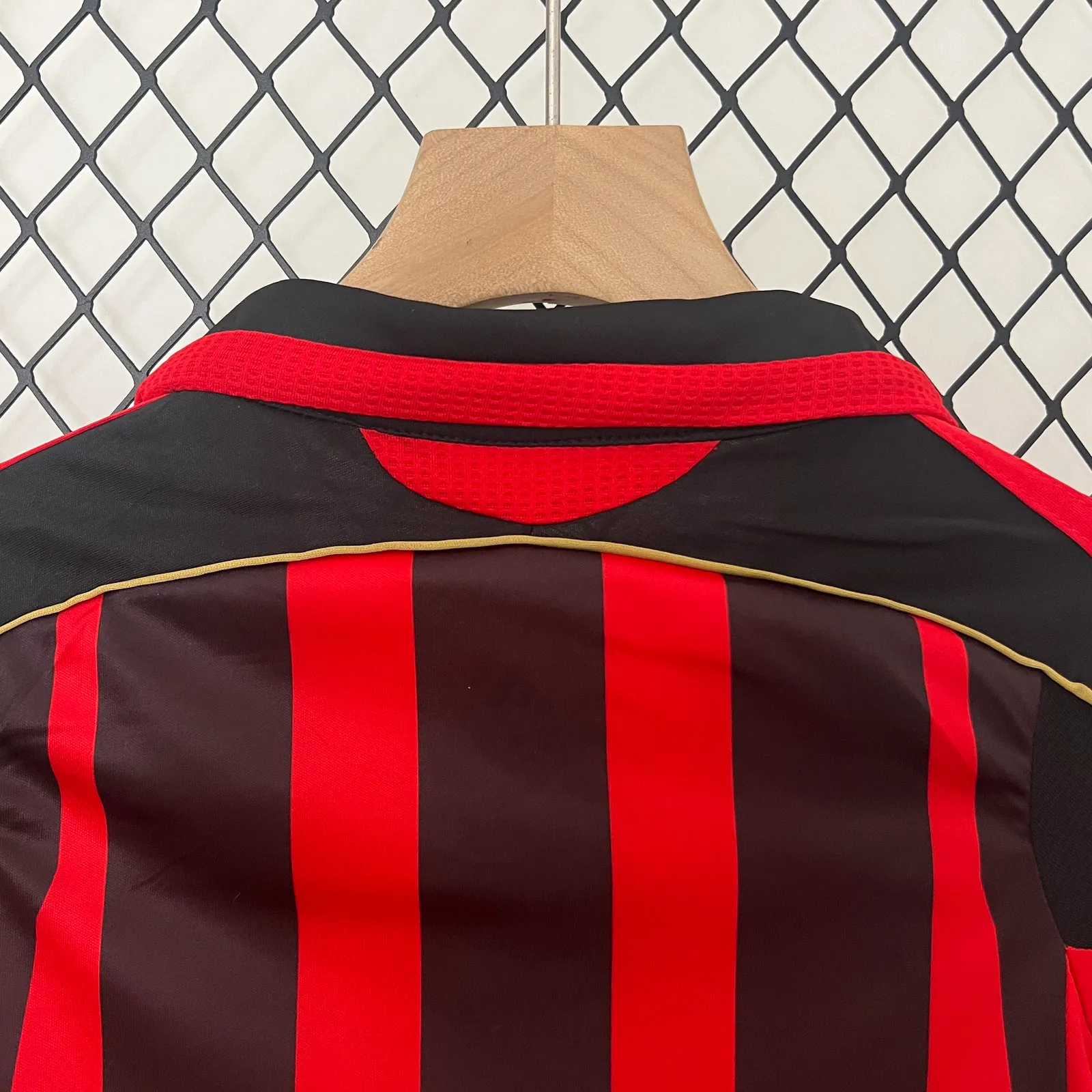 kids AC Milan06/07 home size: 16-28