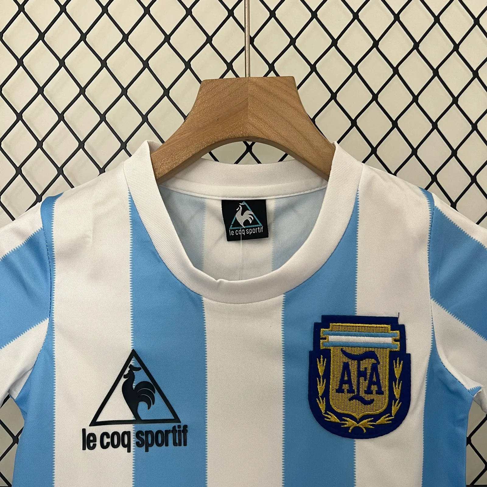 kids Argentina1986 home size: 16-28 — 2/2