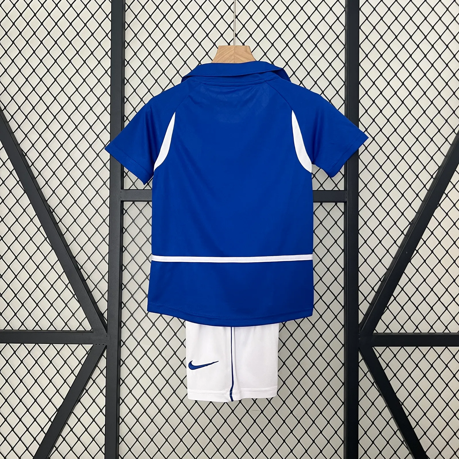 kids Brazil 2002 away size: 16-28 — 2/2