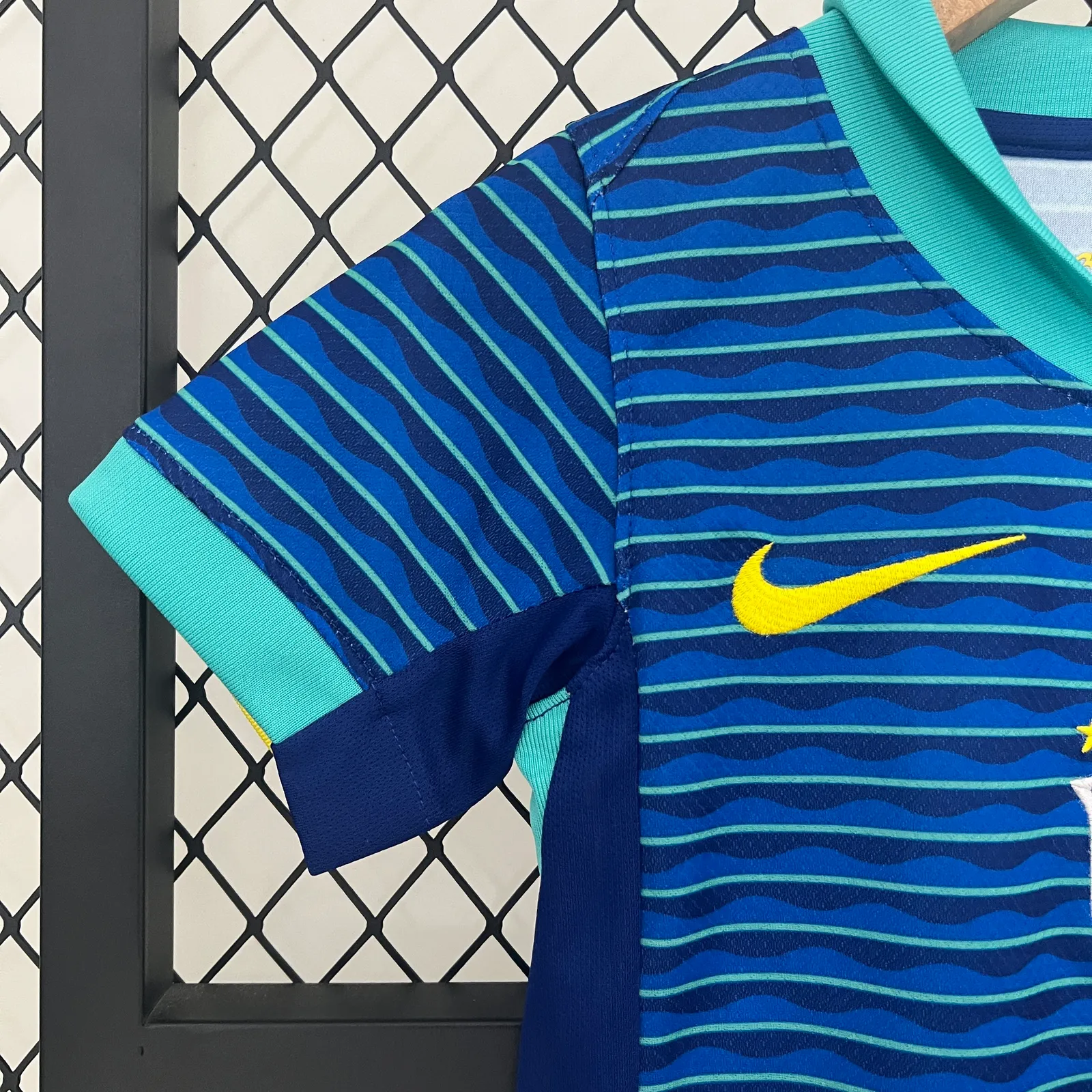 2024 kids Brazil away size: 16-28 — 2/2