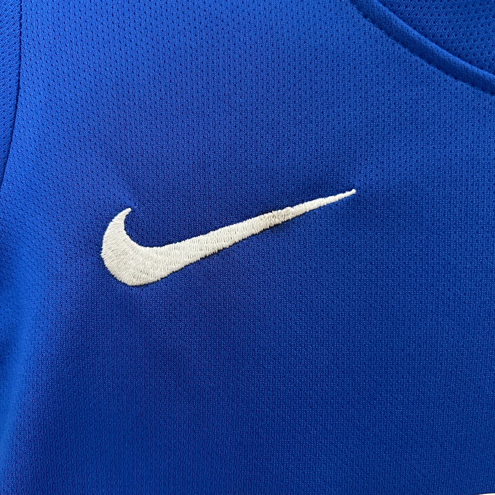 kids M-U 08/09 away size: 16-28 — 1/2