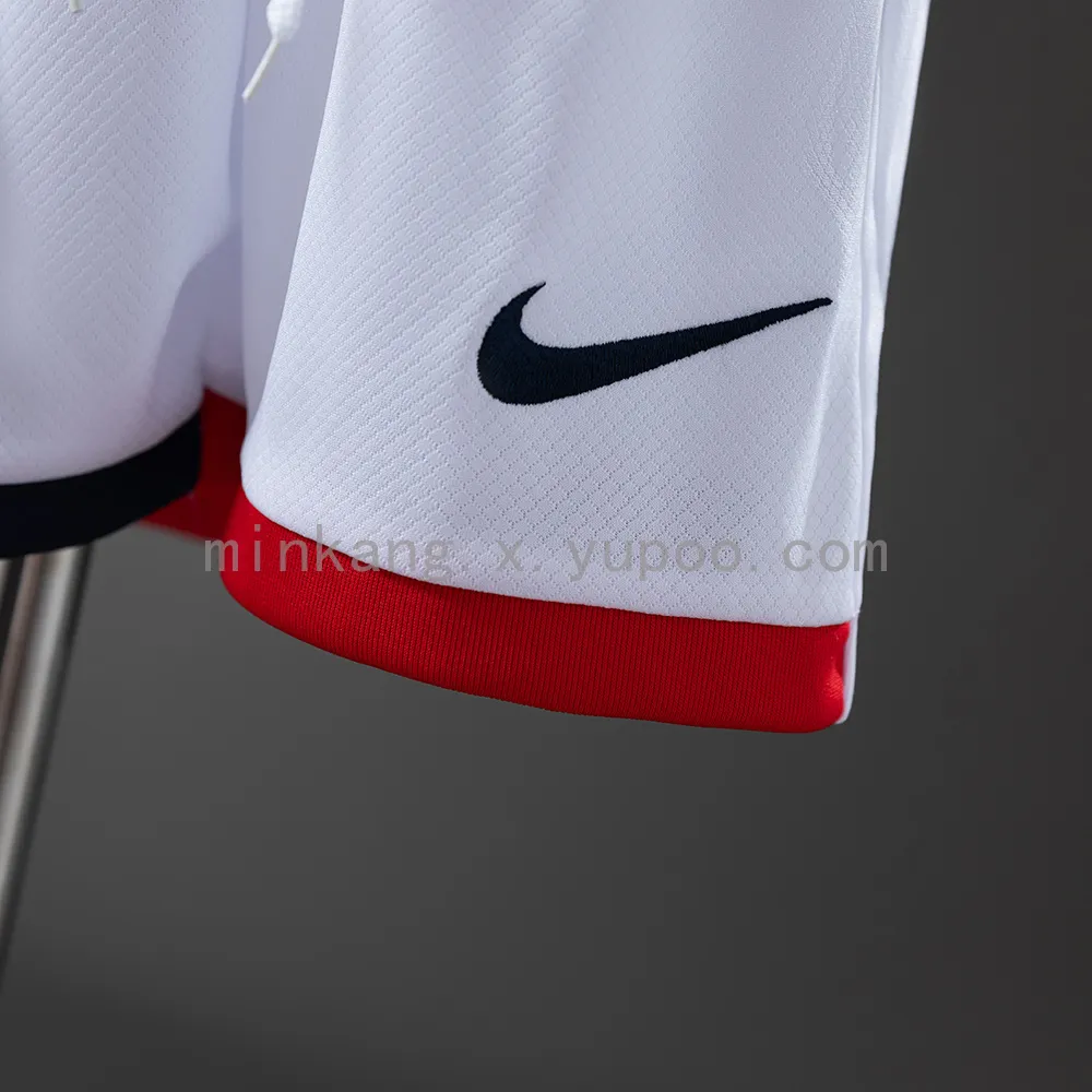 24/25 Kids PSG Away Size: 16-28