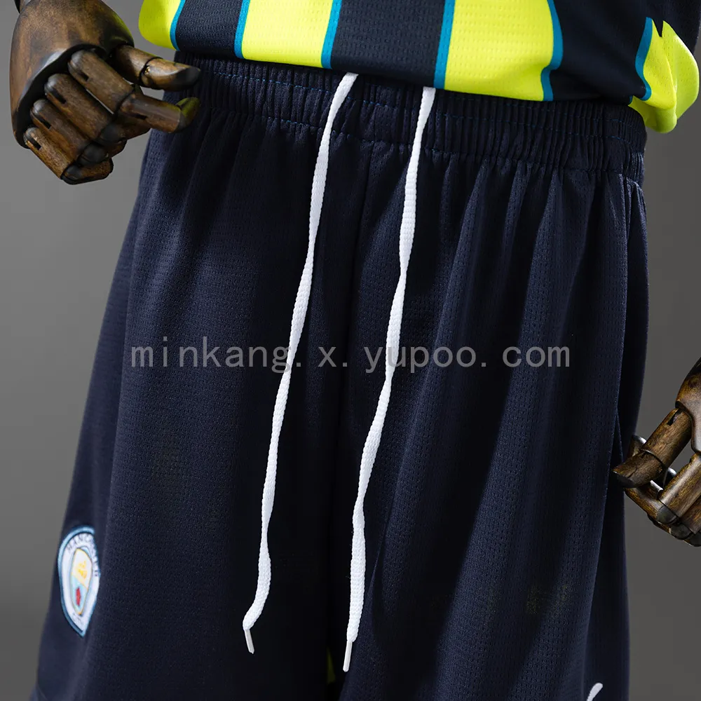 24/25 Kids Manchester City Away Size: 16-28 — 2/2