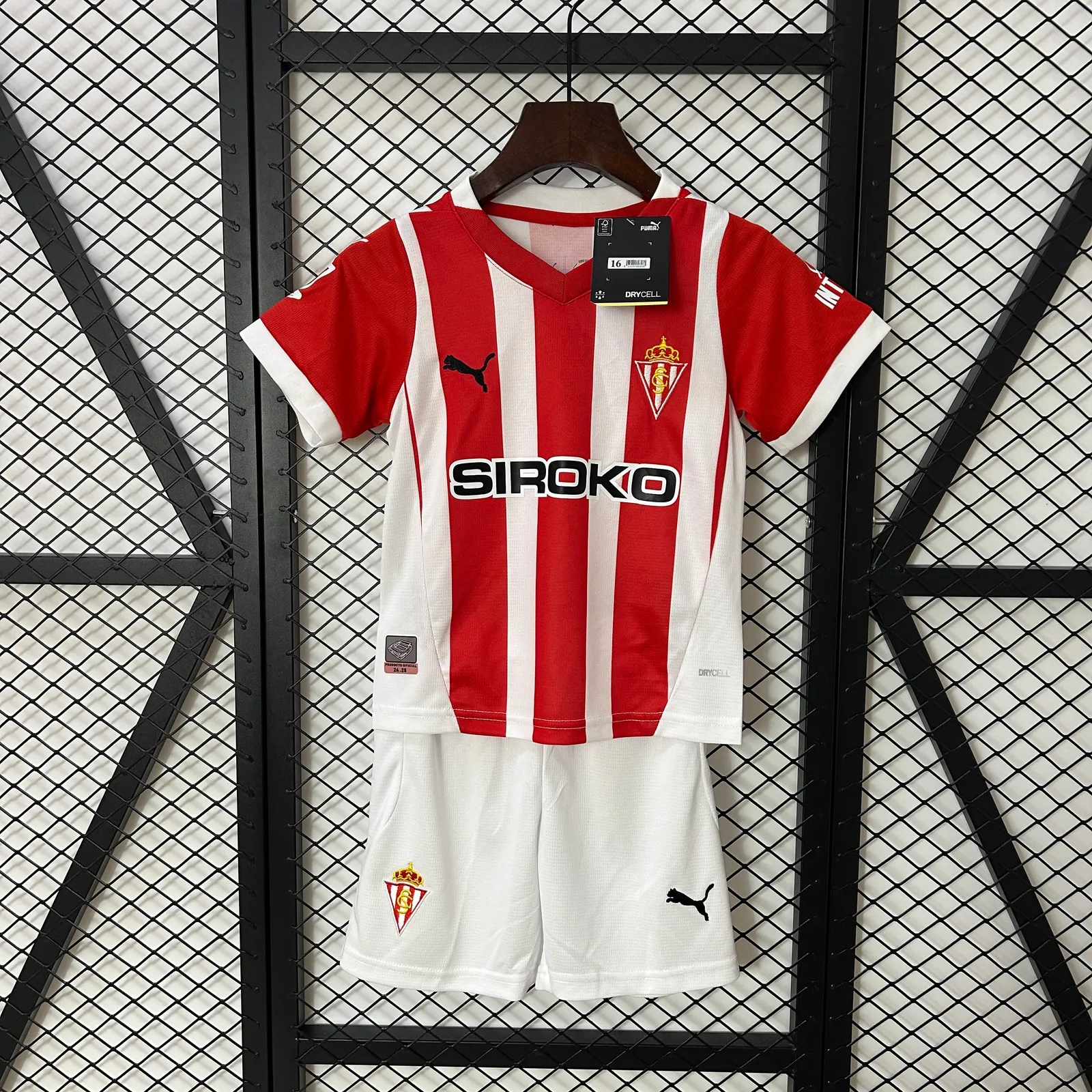 24/25 kids Sporting Gijon home size: 16-28