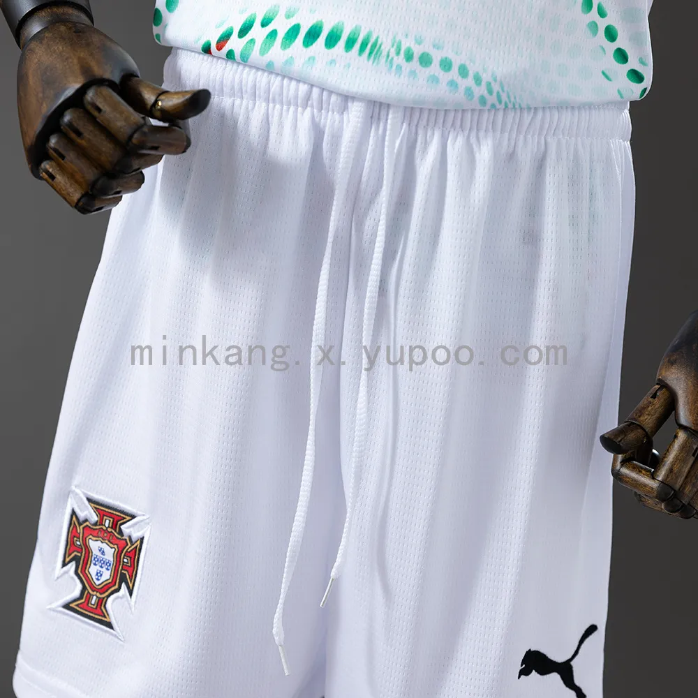 2025 kids Portugal 2024 away size: 16-28 — 2/2