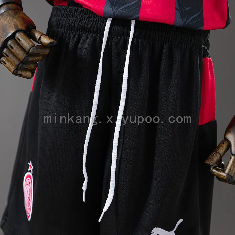 25/26 kids AC Milan home size: 16-28 — 2/2