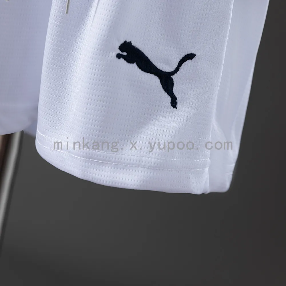 25/26 kids Manchester City home size: 16-28 — 1/2