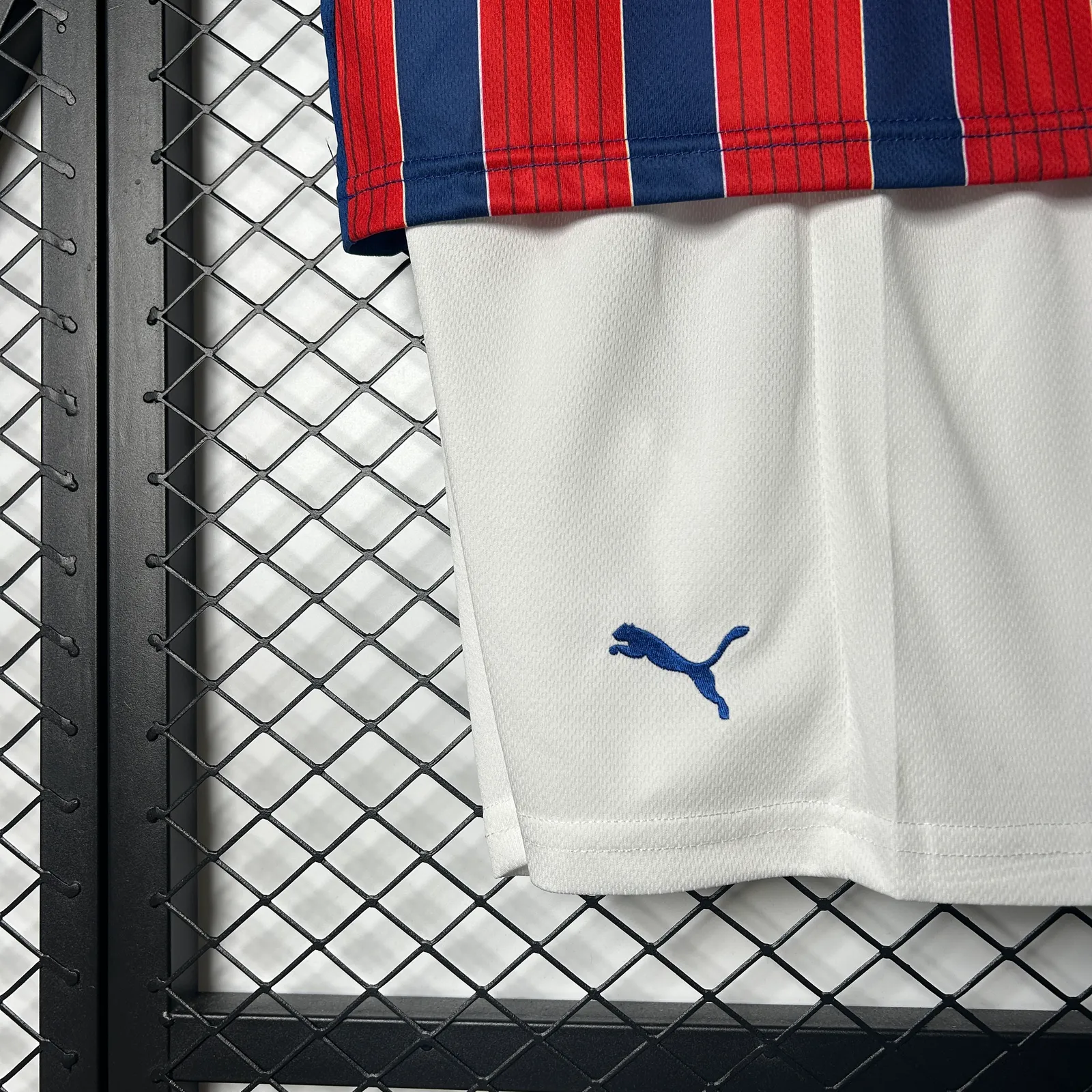 25/26 kids Bahia Away size: 16-28 — 2/2