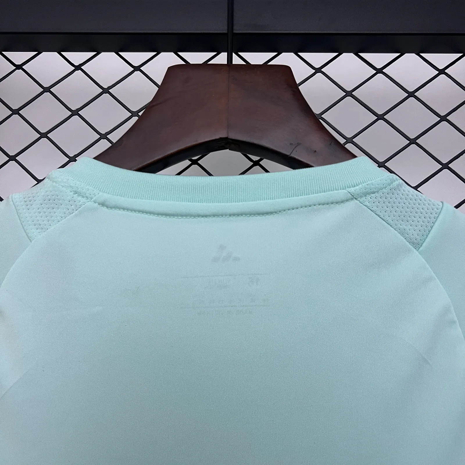 25/26 kids Cruzeiro training jersey size: 16-28
