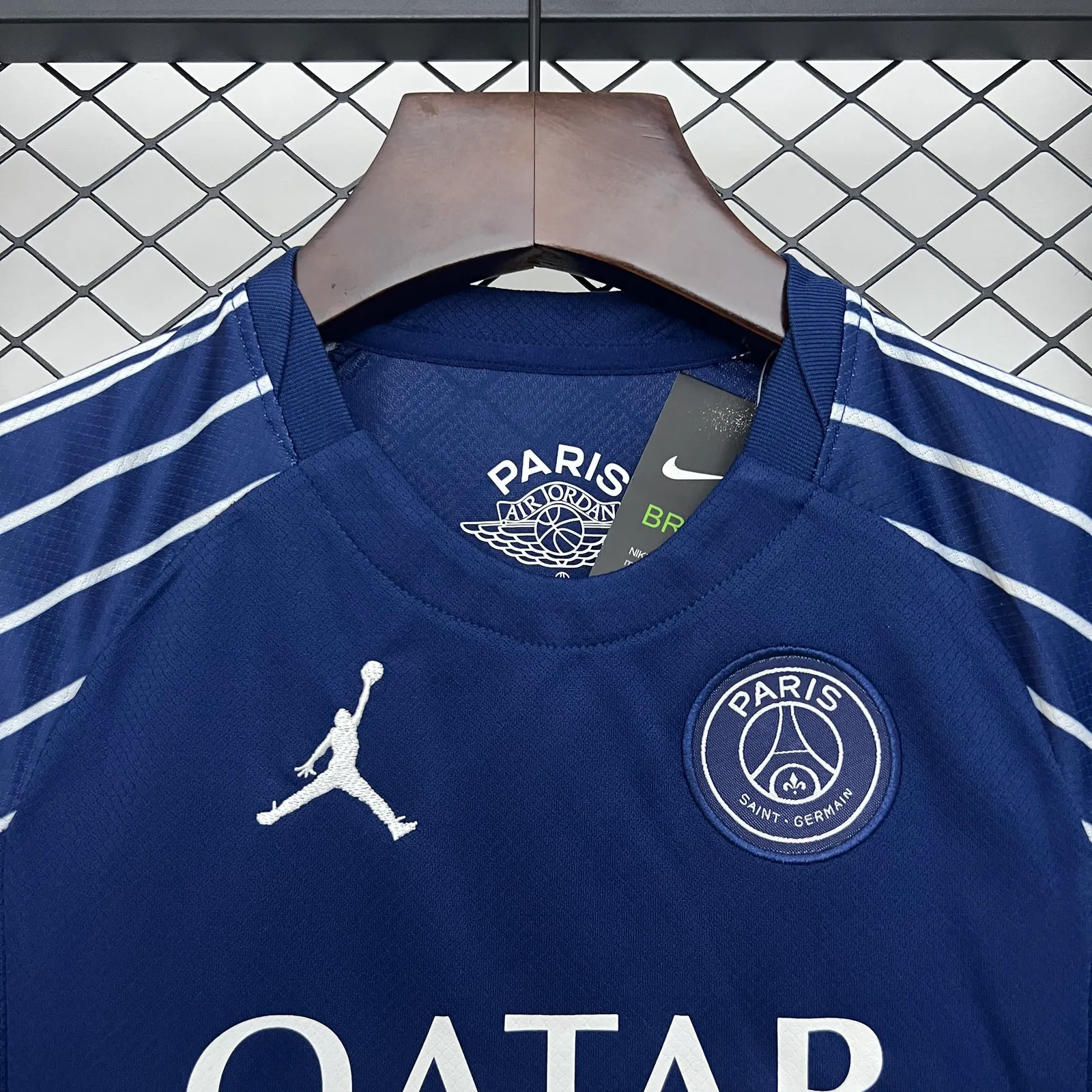 24/25 kids PSG 4th away size: 16-28 — 1/2
