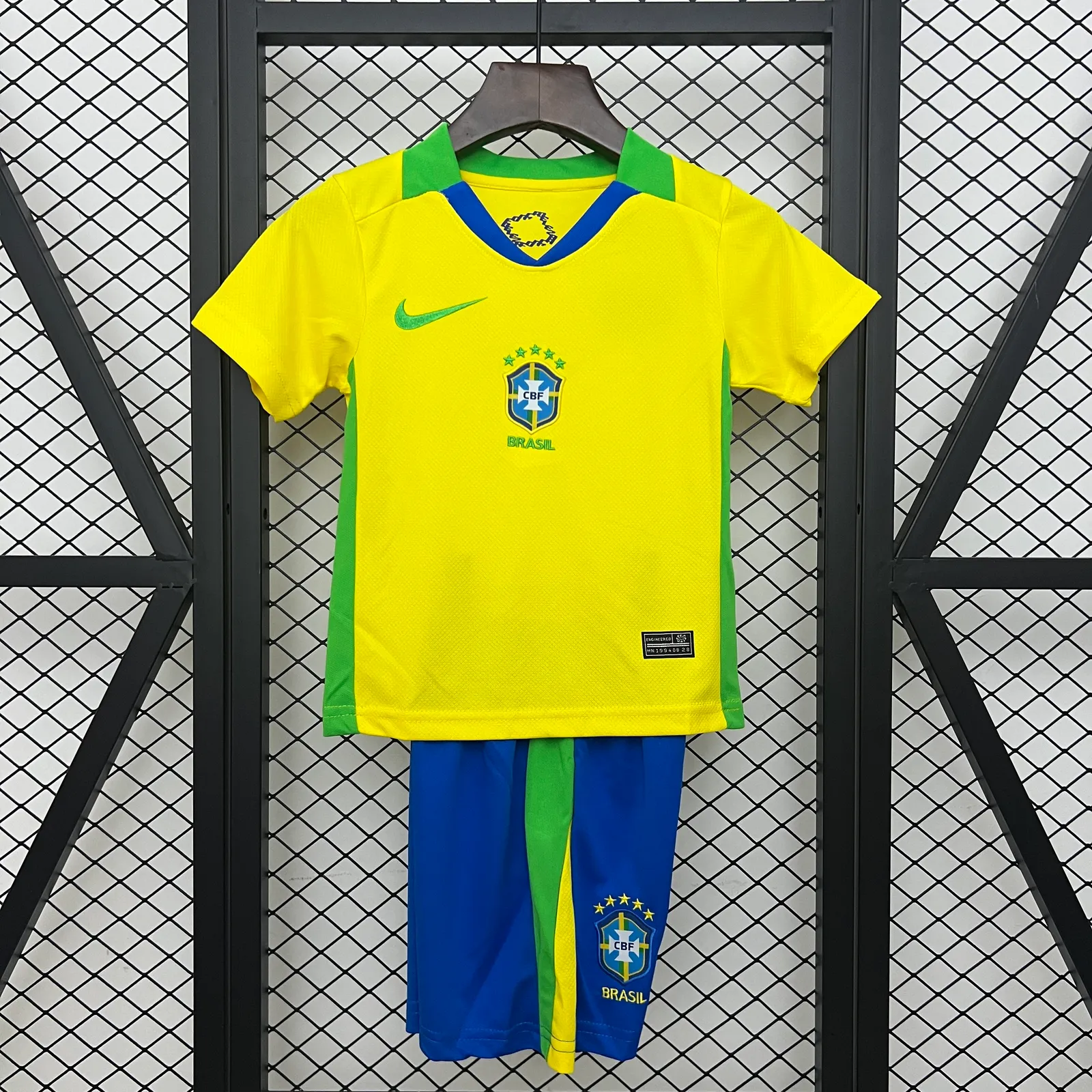 2025 kids Brazil home size: 16-28 — 2/2