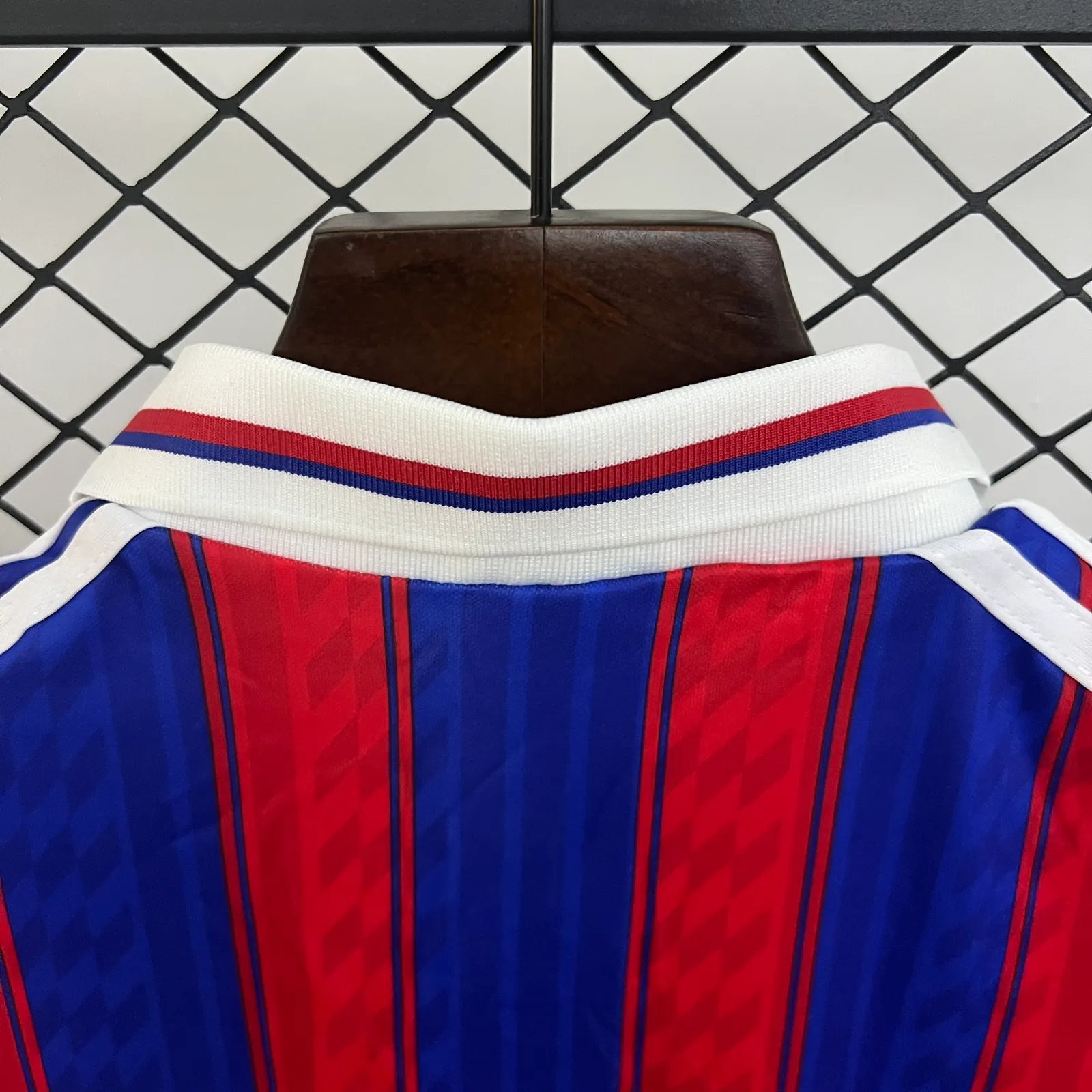 kids Bayern Munich 95/97 Home size: 16-28 — 2/2