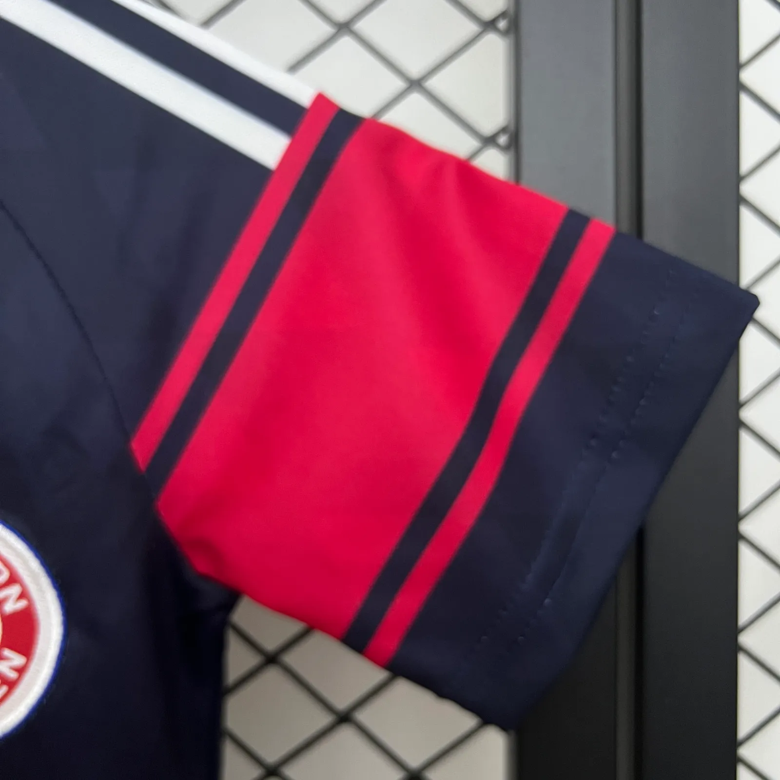 kids Bayern Munich 97/99 Home size: 16-28 — 2/2