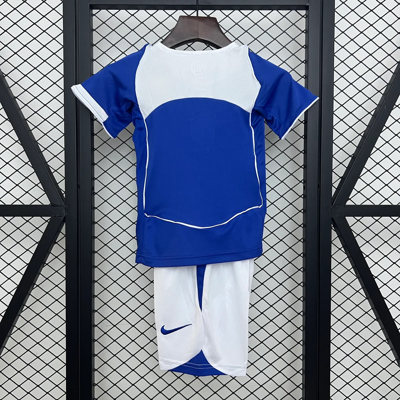 kids Brazil 2004 away size: 16-28 — 2/2
