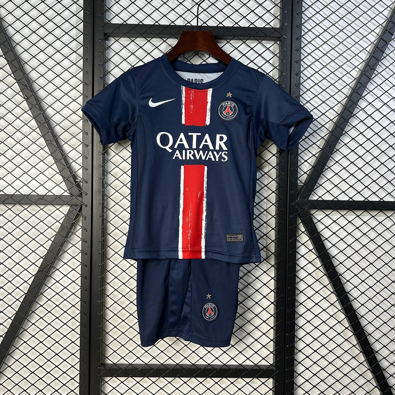 24/25 kids PSGChampion Edition home size: 16-28 — 2/2