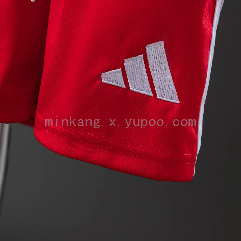 25/26 kids Bayern Munich home size: 16-28