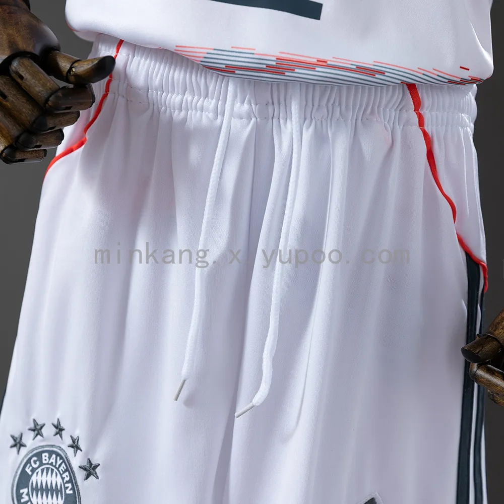25/26 kids Bayern Munich Away size: 16-28 — 2/2