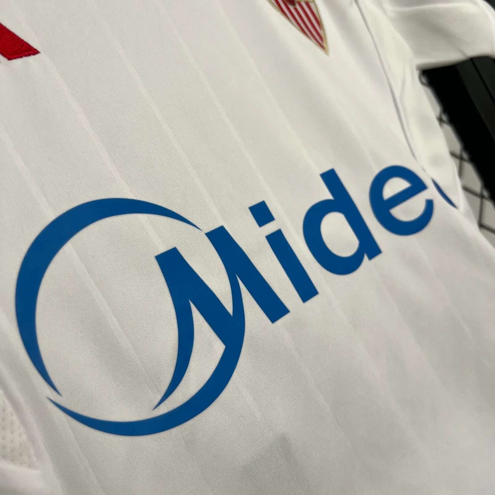 25/26 Kids Sevilla Home Size: 16-28