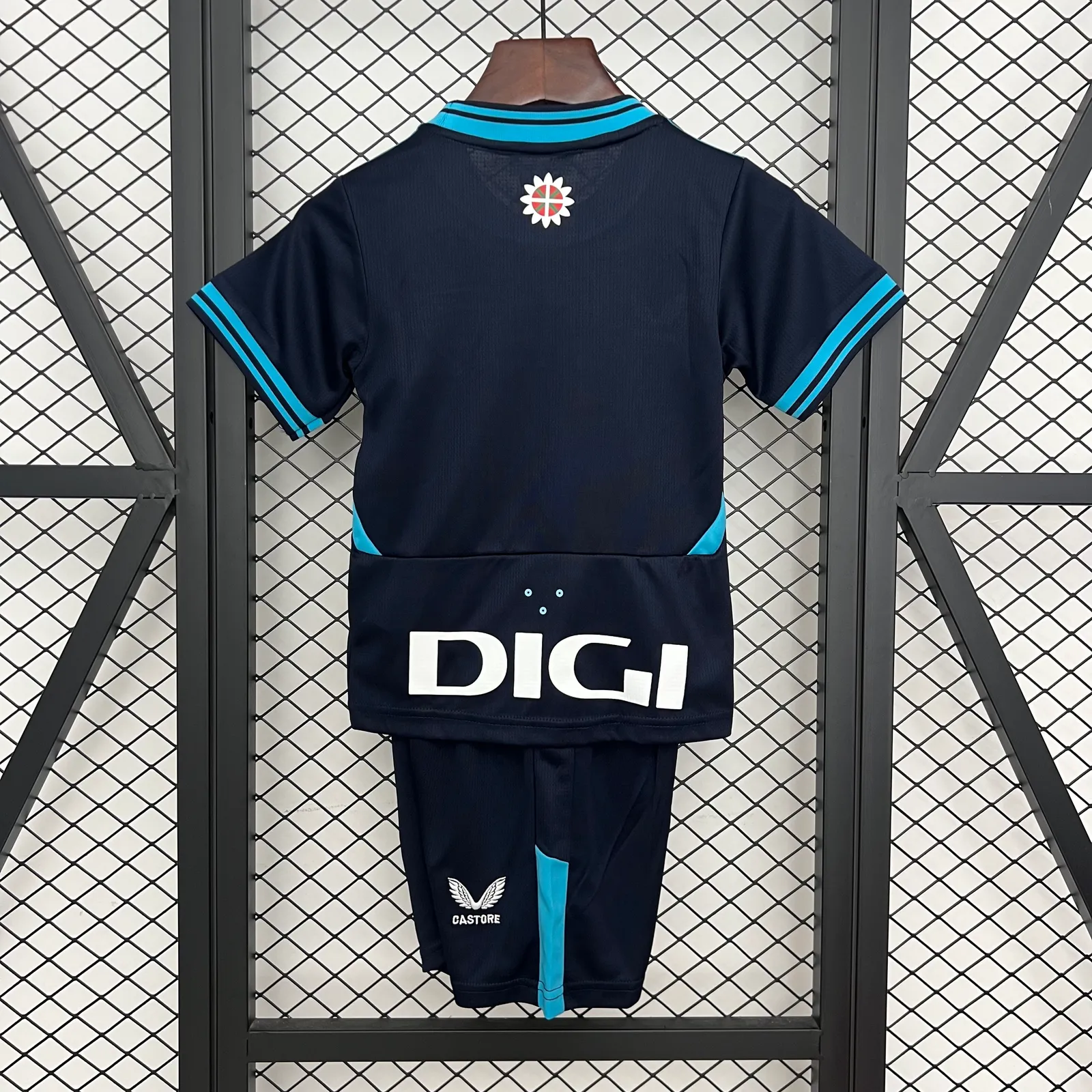 25/26 Kids Athletic Bilbao Away Size: 16-28 — 2/2