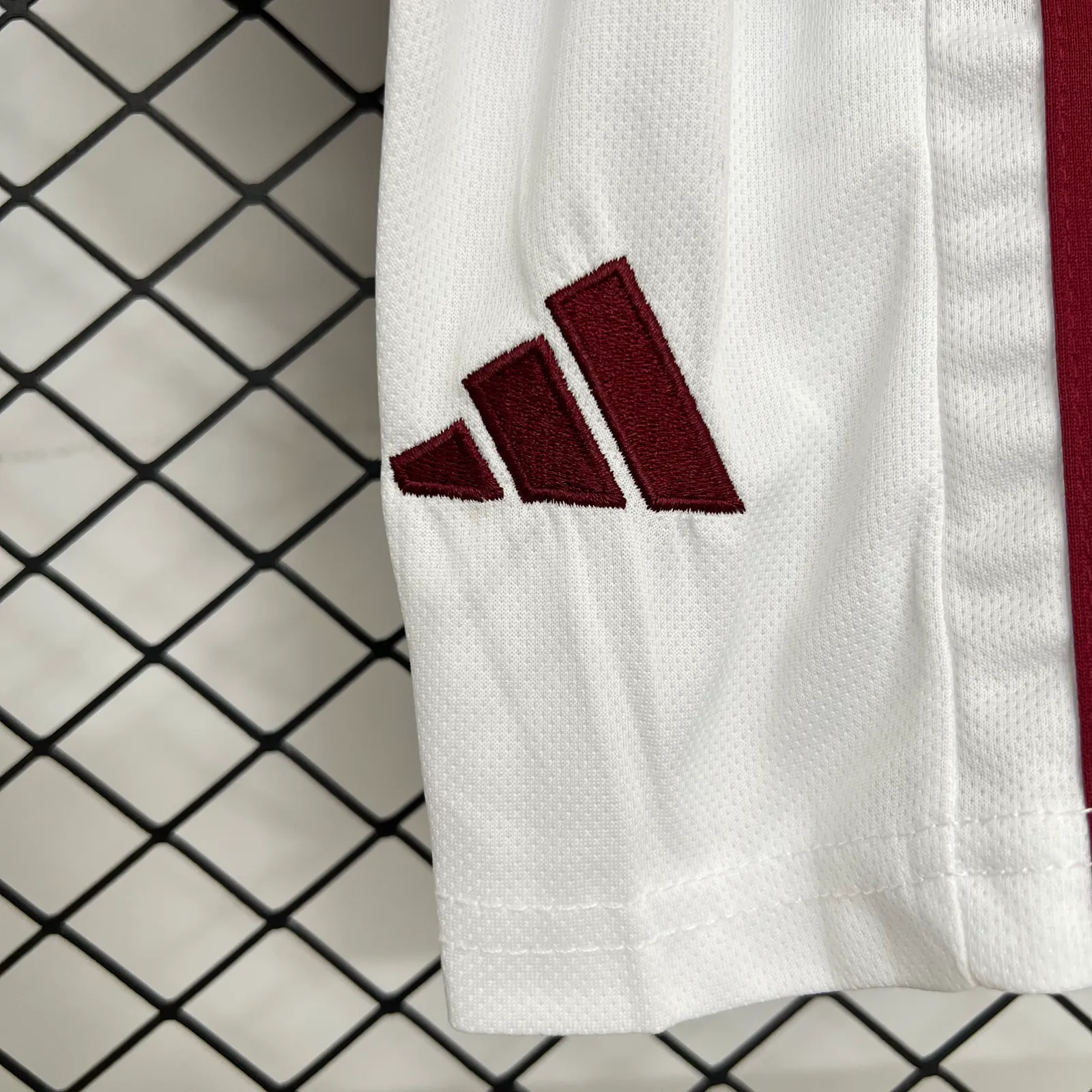 25/26 Kids Aston Villa Home Size: 16-28 — 2/2