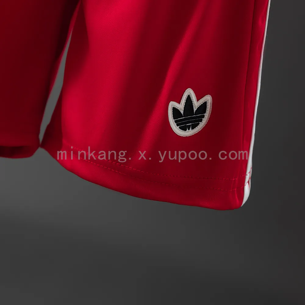 25/26 Benfica Retro Special Edition Size: 16-28