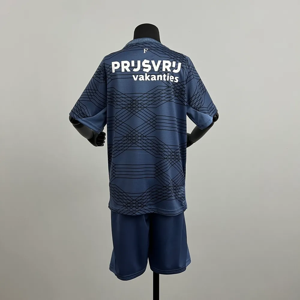 25/26 Feyenoord away Size: 16-28