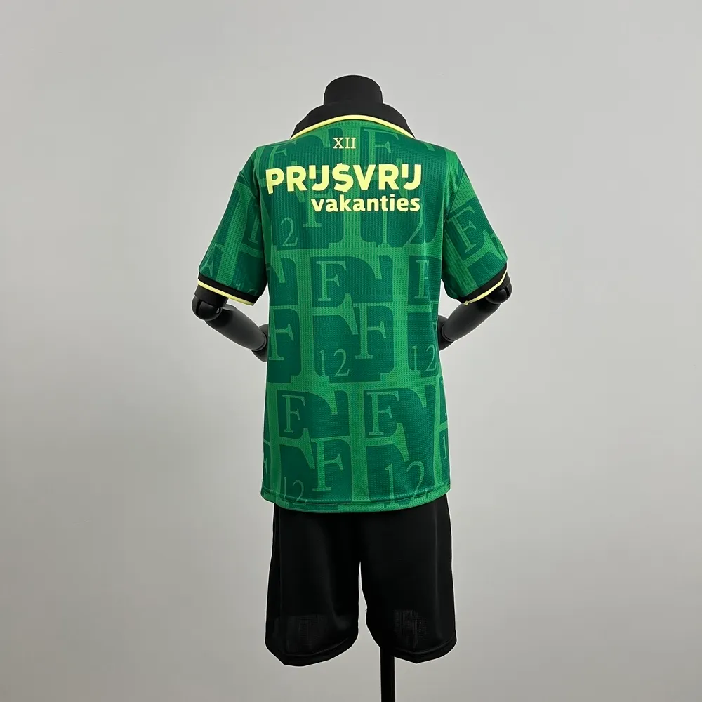25/26 Feyenoord Green Size: 16-28 — 1/2