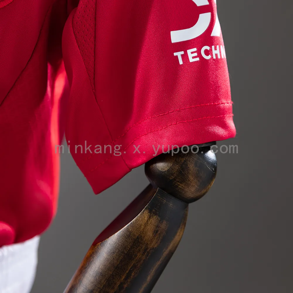 M-U 25/26 Home kids kit Jersey SZIE 16-28 — 2/2