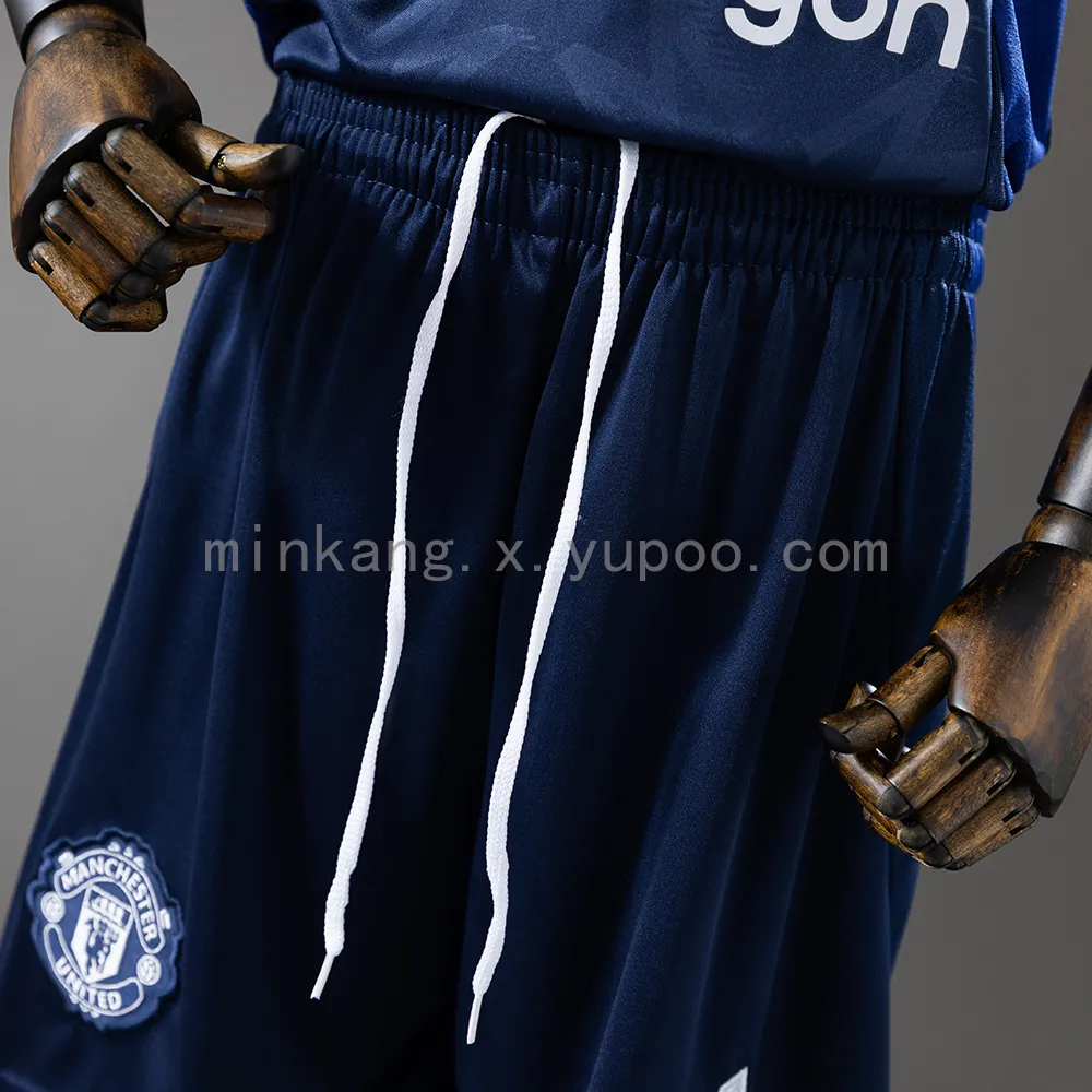 M-U 24/25 Away kids kit Jersey SZIE 16-28 — 2/2