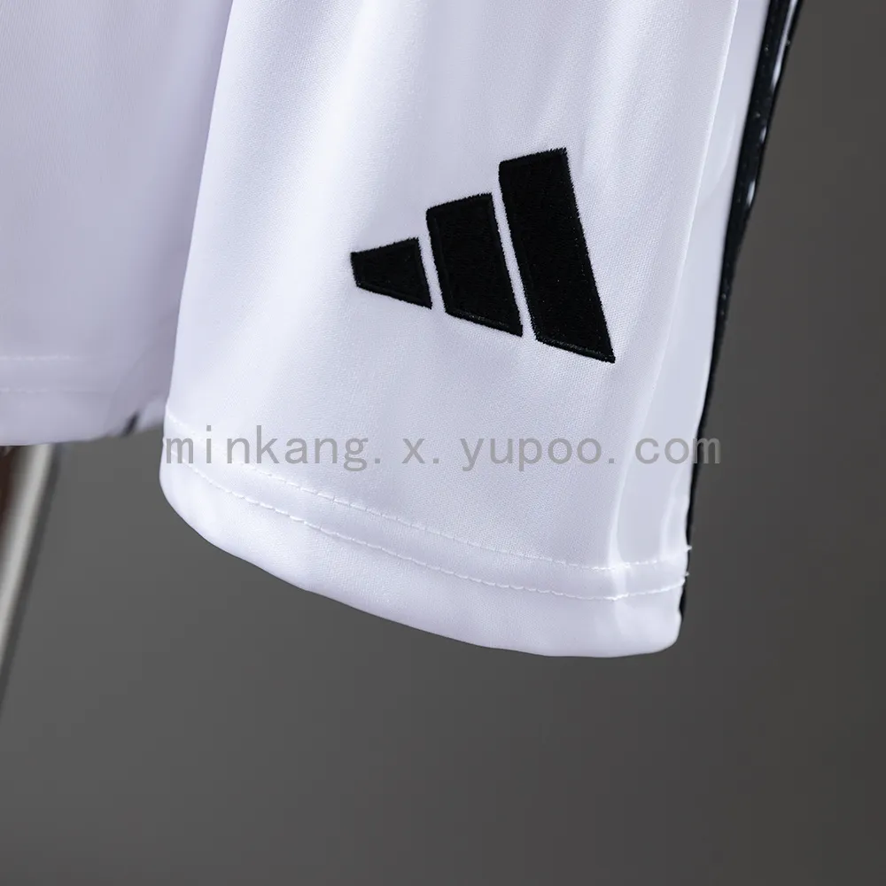 M-U 25/26 Home kids kit Jersey SIZE16-28 — 1/2
