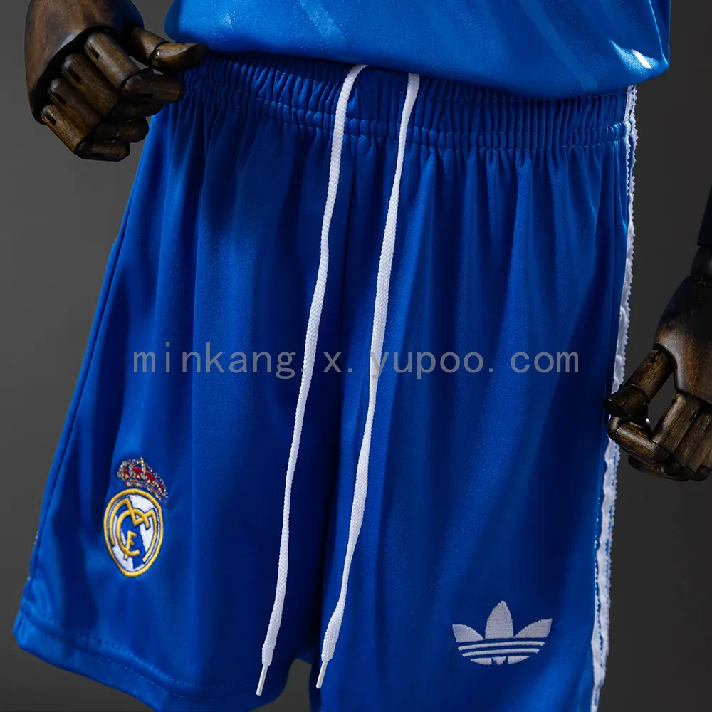 Real Madrid 2/526 Third away kids kit Jersey — 2/2
