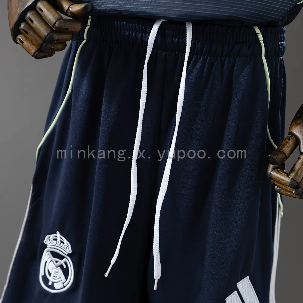 Real Madrid 2/526 Away kids kit Jersey — 2/2