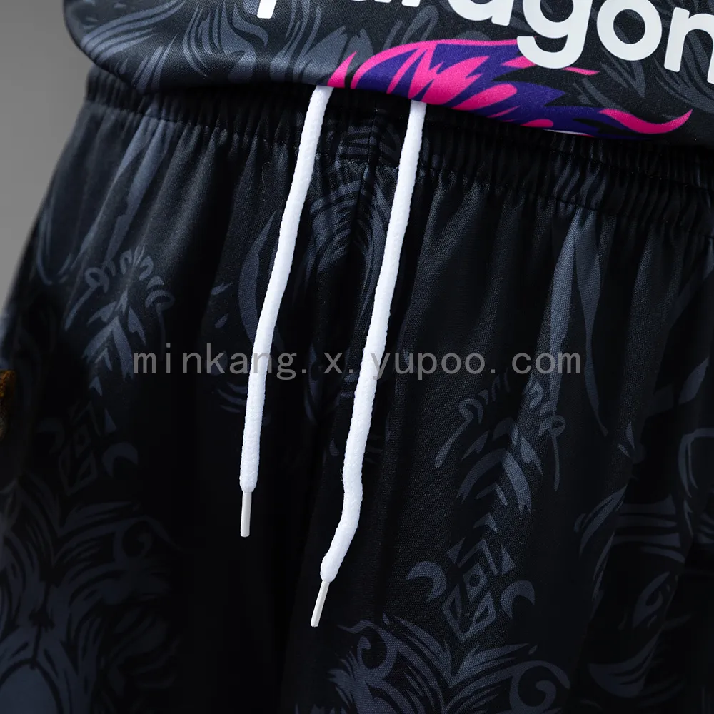 M-U 25/26 Kids Kit Special edition Jersey Size:16-28 — 2/2
