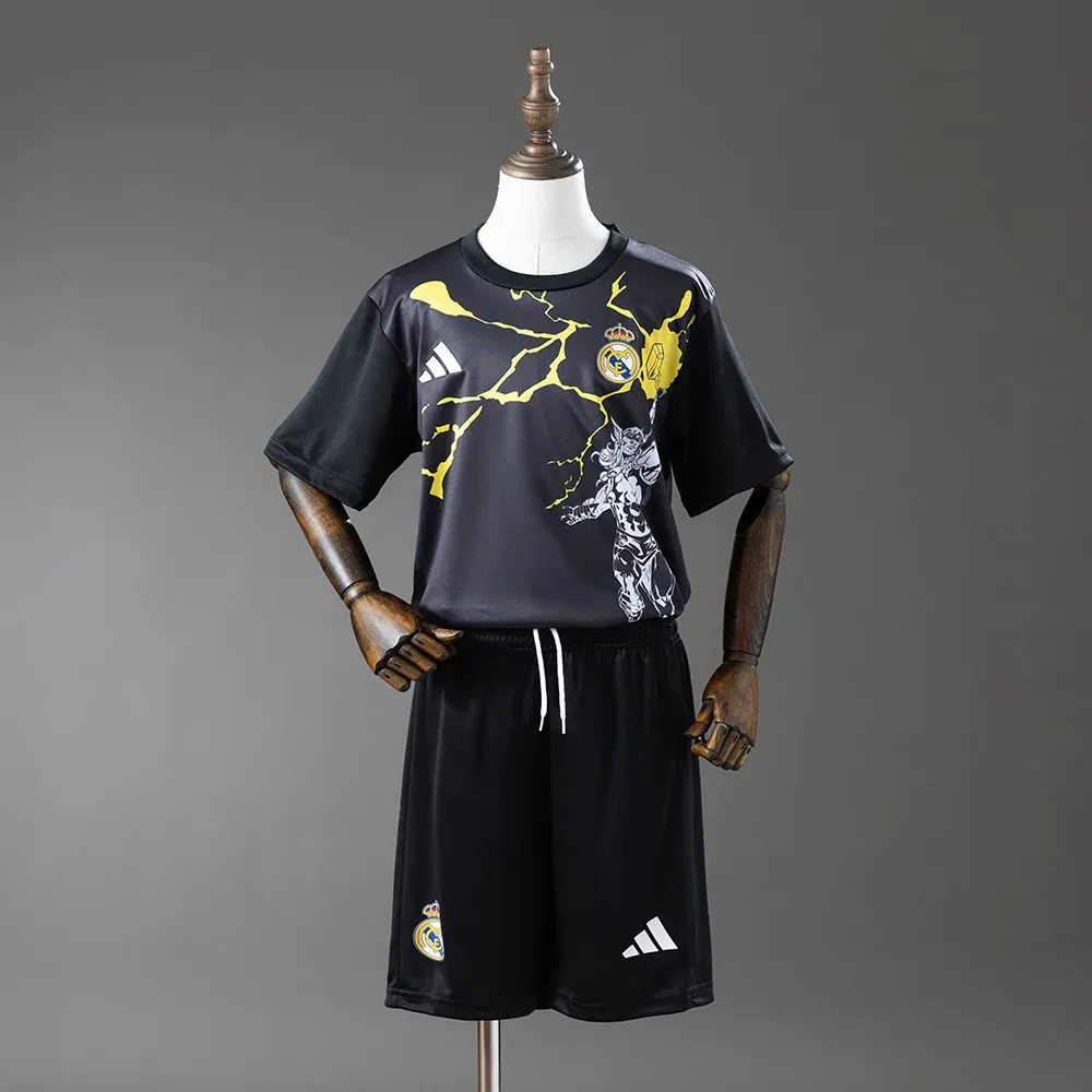 Real Madrid 25/26 Avengers - Pre-Match(Black) Kids Kit Jersey — 1/2