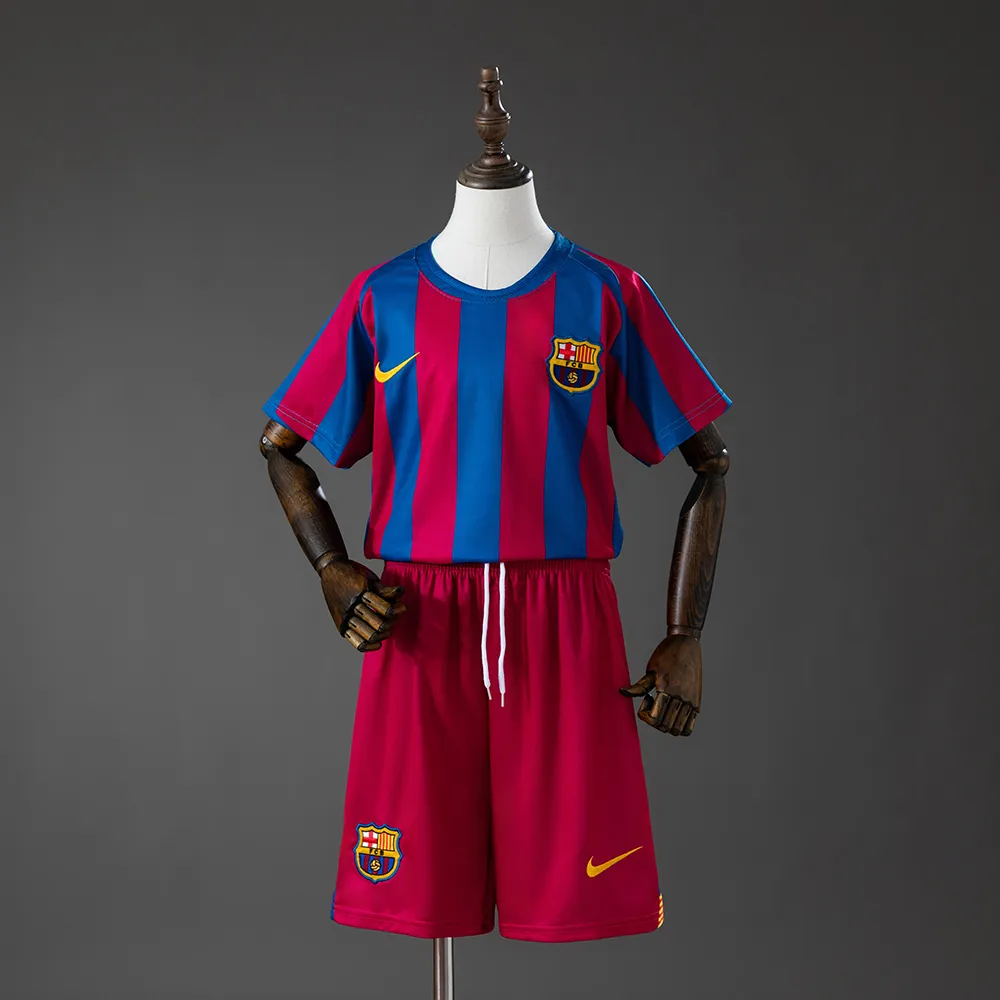 Barcelona 05/06 Home (League Edition) Retro Kids Kit Jersey — 2/2
