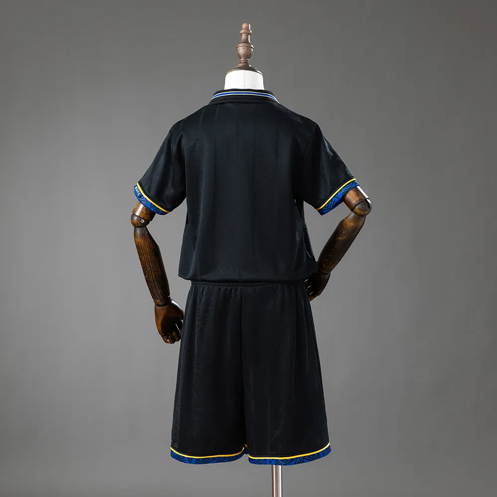 M-U 93/94 Away Retro Kids Kit Jersey — 1/2