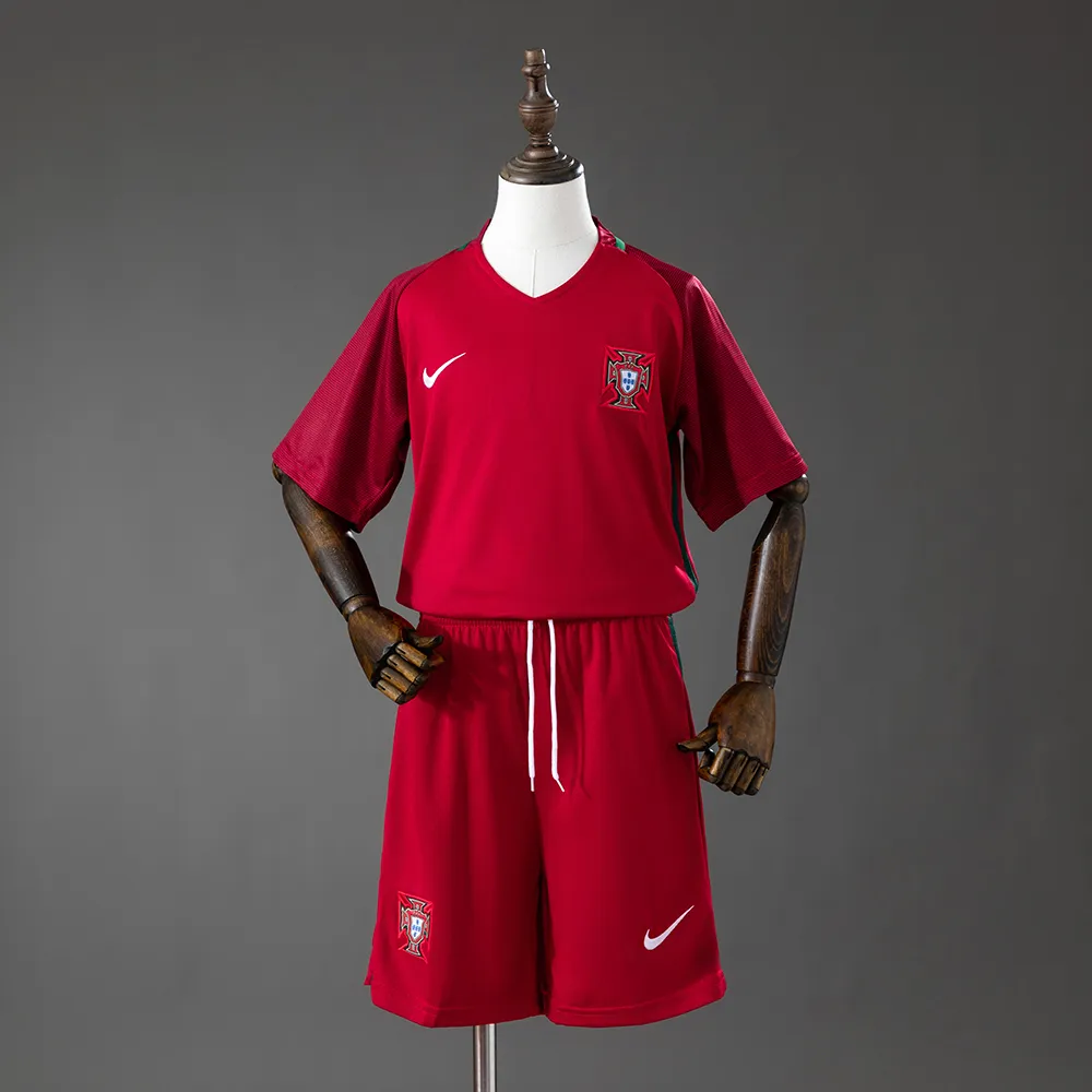 Portugal 16/17 Home Retro Kids Kit Jersey — 2/2