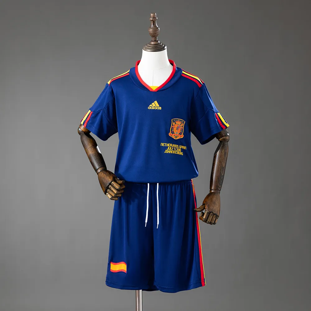 Spain 2010 Away Retro Kids Kit Jersey — 2/2