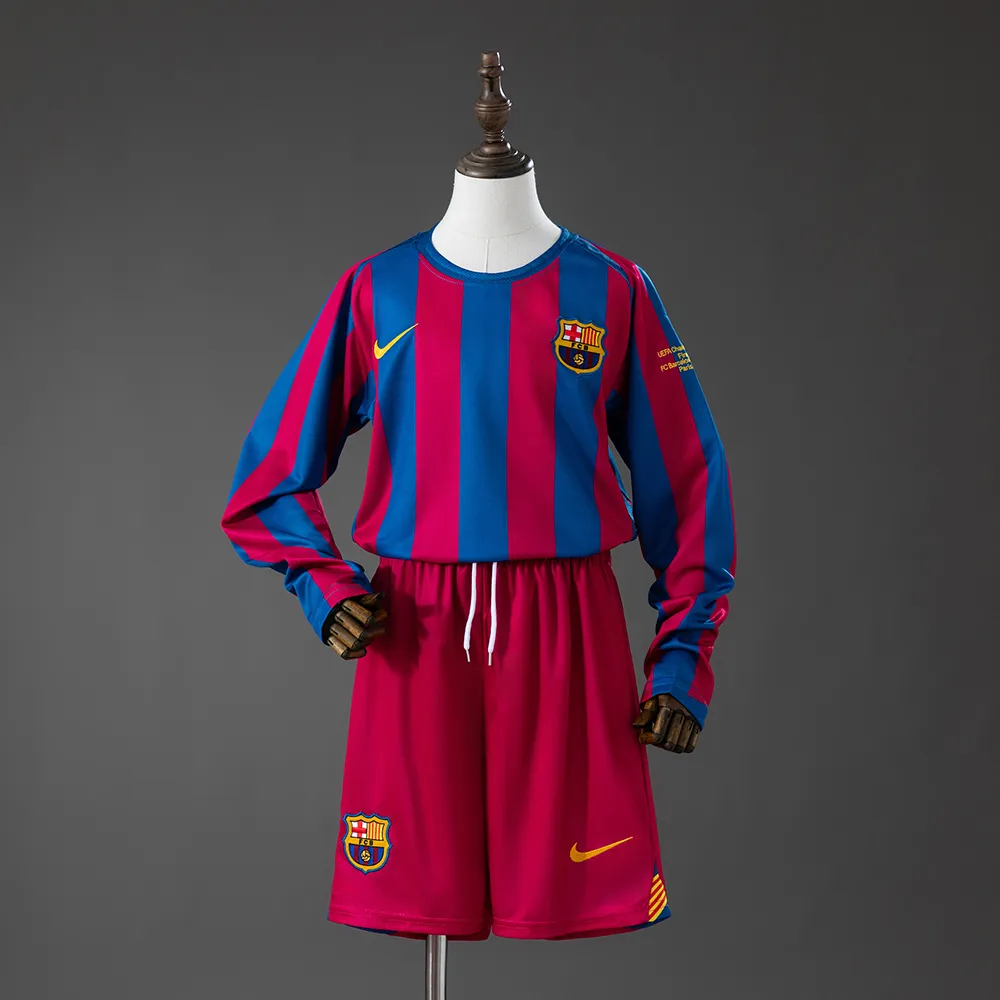Barcelona 05/06 Home (UEFA Champions League) Retro Long Sleeve Kids Kit Jersey — 2/2