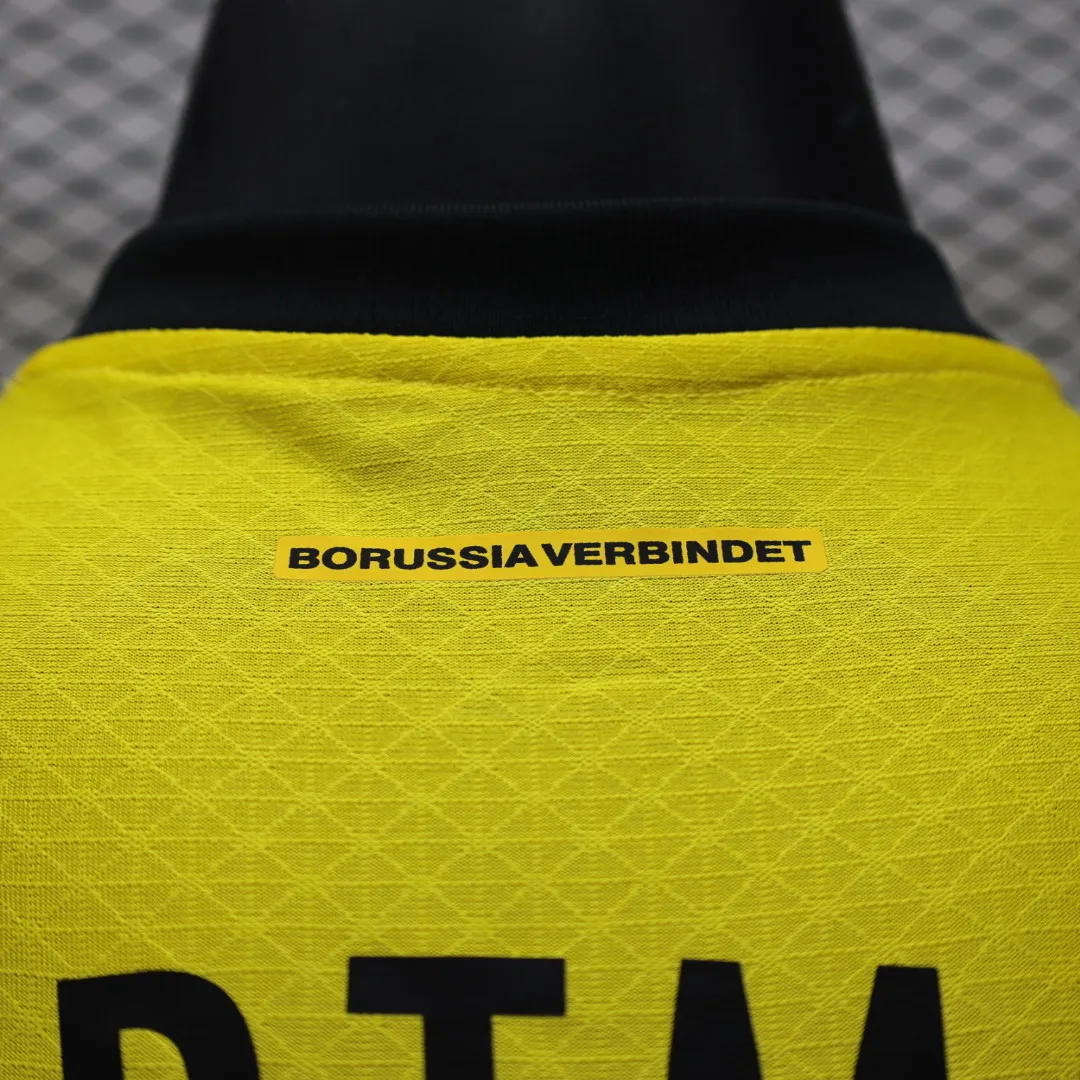 24/25 Player Dortmund Special Edition