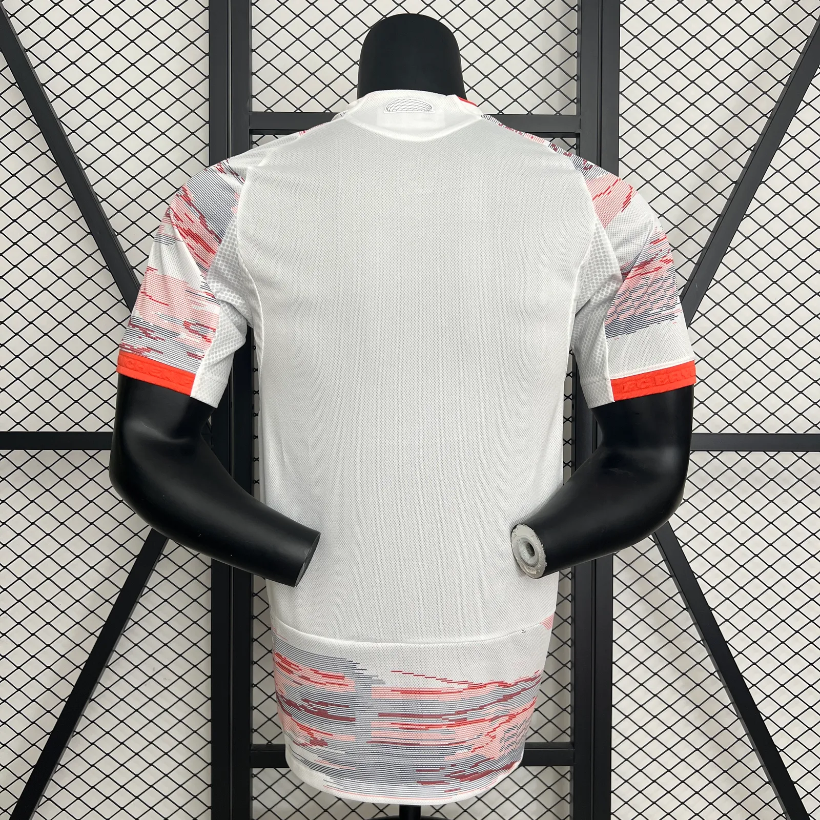 25/26 Player Bayern Munich Away — 2/2