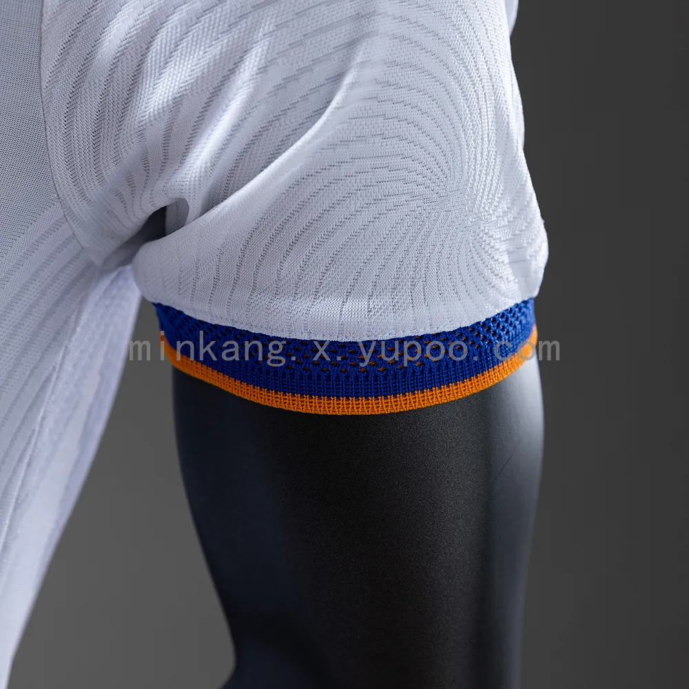 Real Madrid 21/22 Retro Player Version home Jersey — 2/2